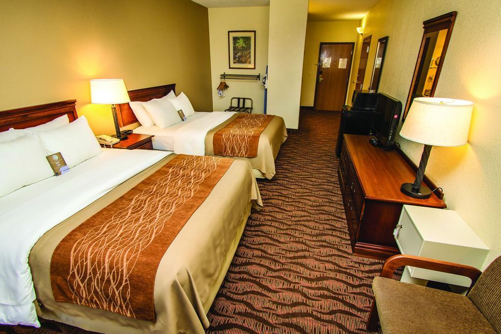 Comfort Inn & Suites Branson Meadows Kültér fotó